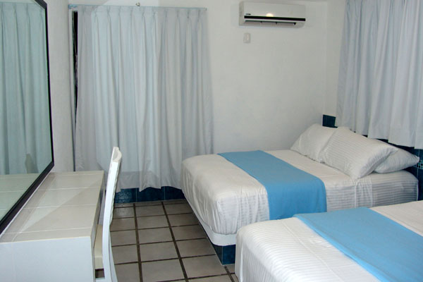 Ocean blue Habitacion cuadruple Marparaiso Queen Acapulco